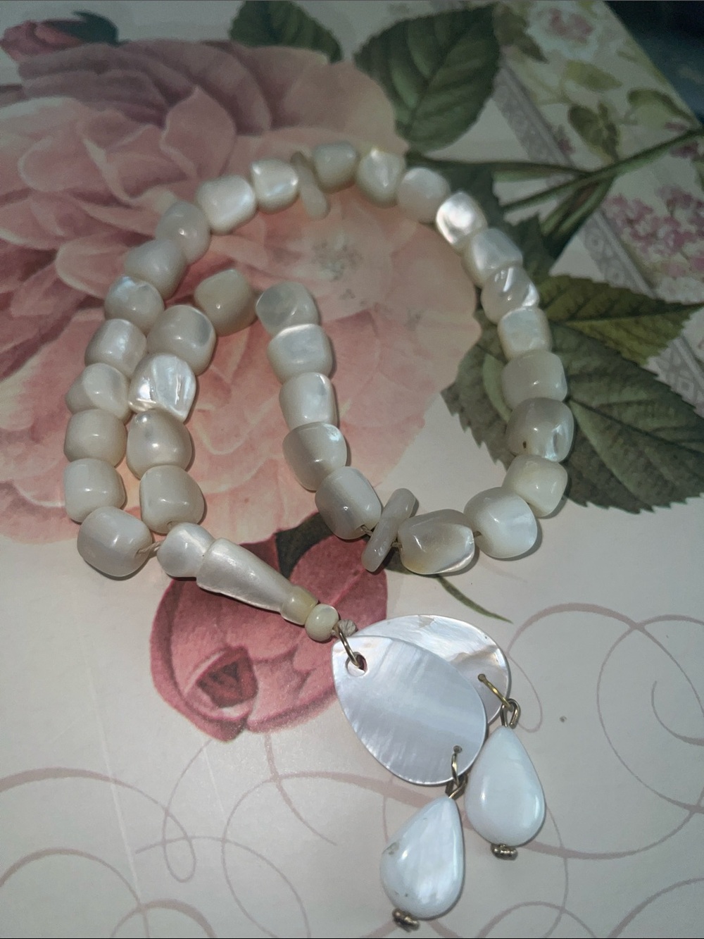 Vintage Elegant Cream Mother-of-Pearl Beaded worry beads